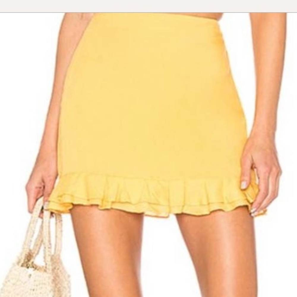 Yellow mini skirt